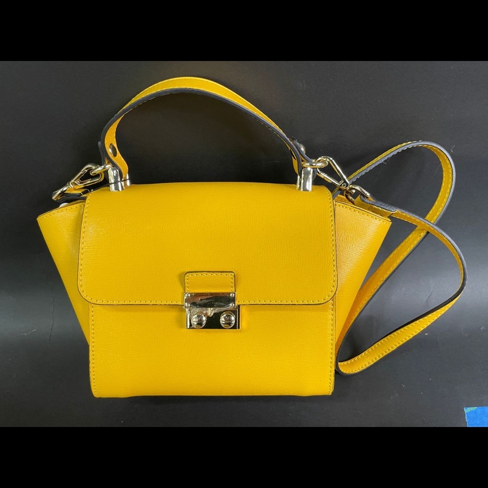 Vibrant yellow bag!